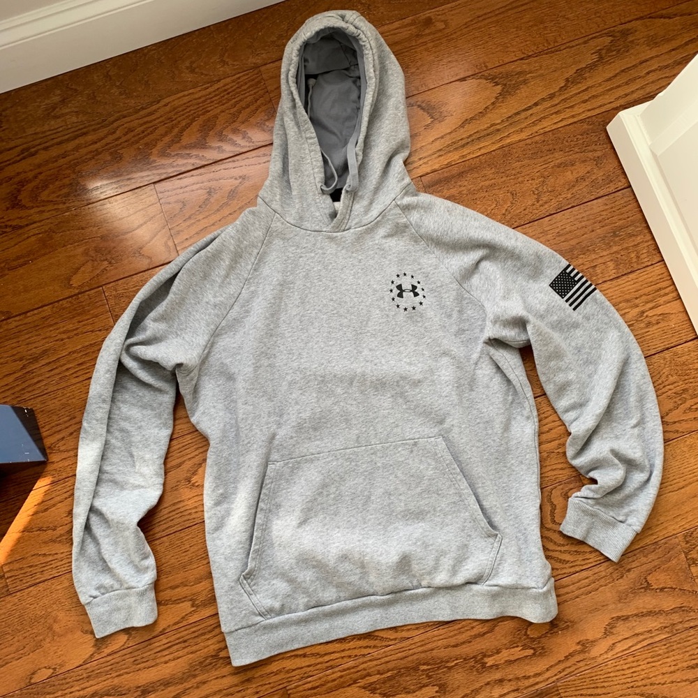 Under Armour Freedom Sweatshirt Size LG